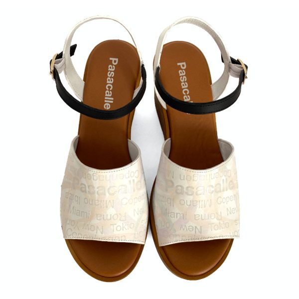 Sandalias de cuña con plataforma para mujer en piel blanca