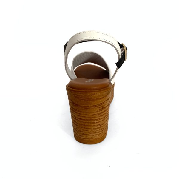 Sandalias de cuña con plataforma para mujer en piel blanca