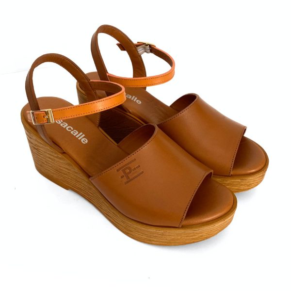 Sandalias de cuña con plataforma para mujer en piel camel