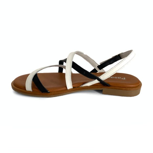 Sandalias bajas para mujer en piel blanco y negro