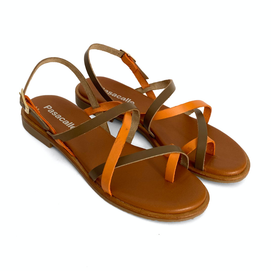 Sandalias bajas para mujer en piel mango y kaki: imagen 3