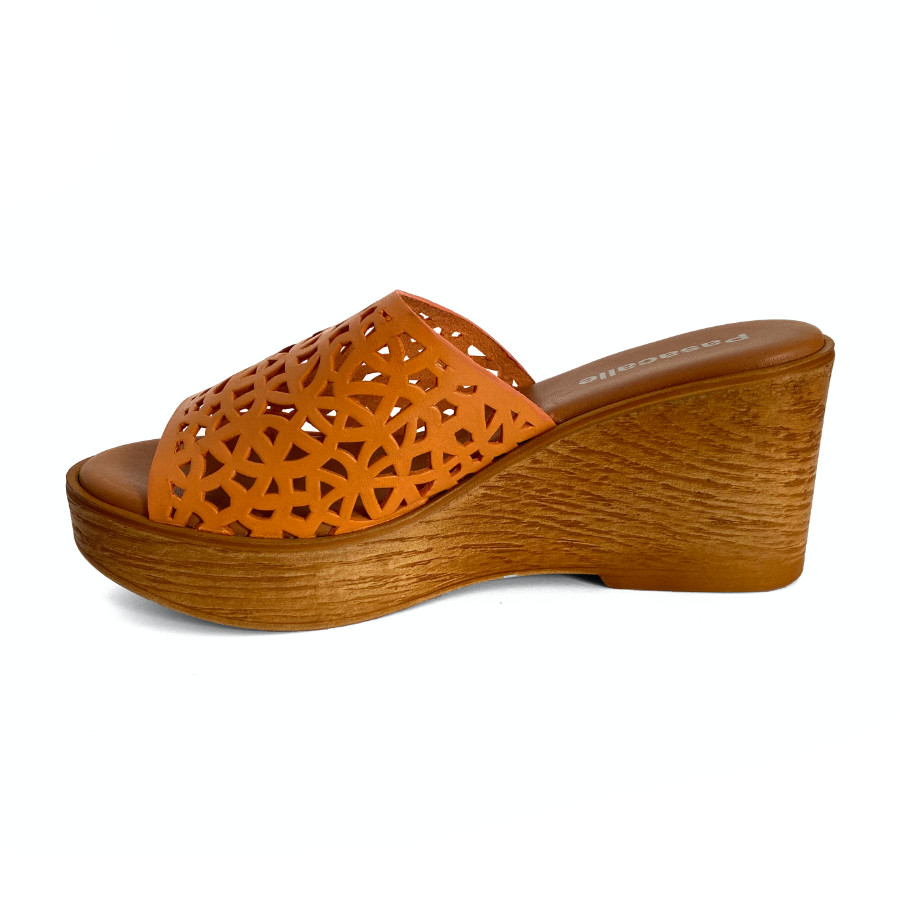 Sandalias de cuña con plataforma para mujer en piel mango: imagen 5