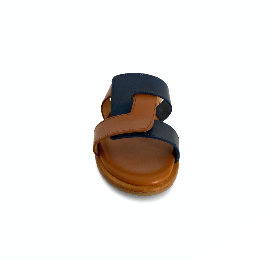 Sandalias bajas para mujer en piel camel y marino: imagen 4