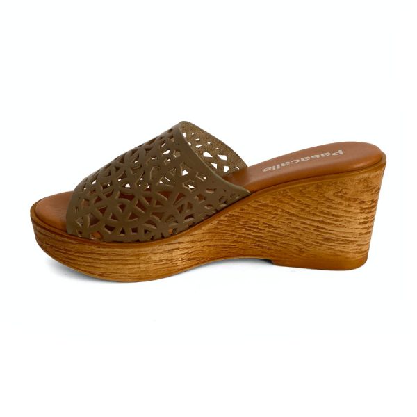 Sandalias de cuña con plataforma para mujer en piel kaki