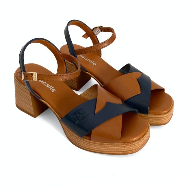 Sandalias de plataforma para mujer en piel camel y marino