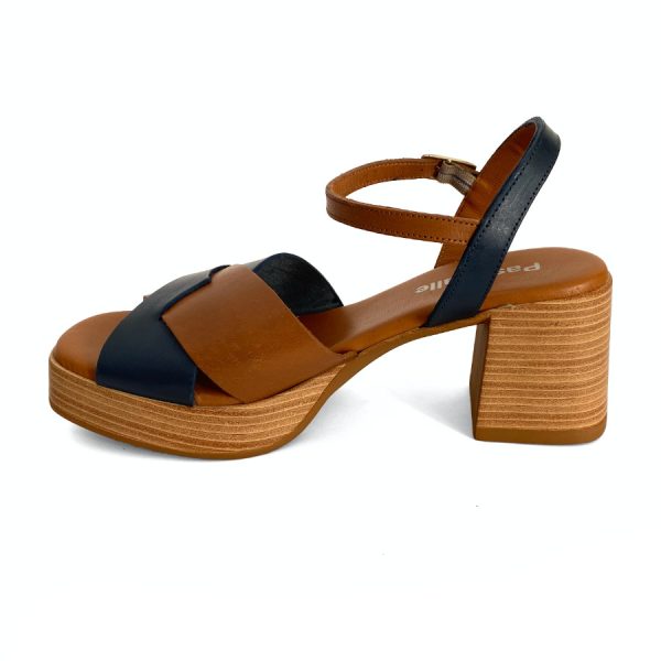 Sandalias de plataforma para mujer en piel camel y marino