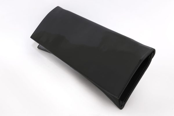 Bolso cartera mujer en piel charol negro