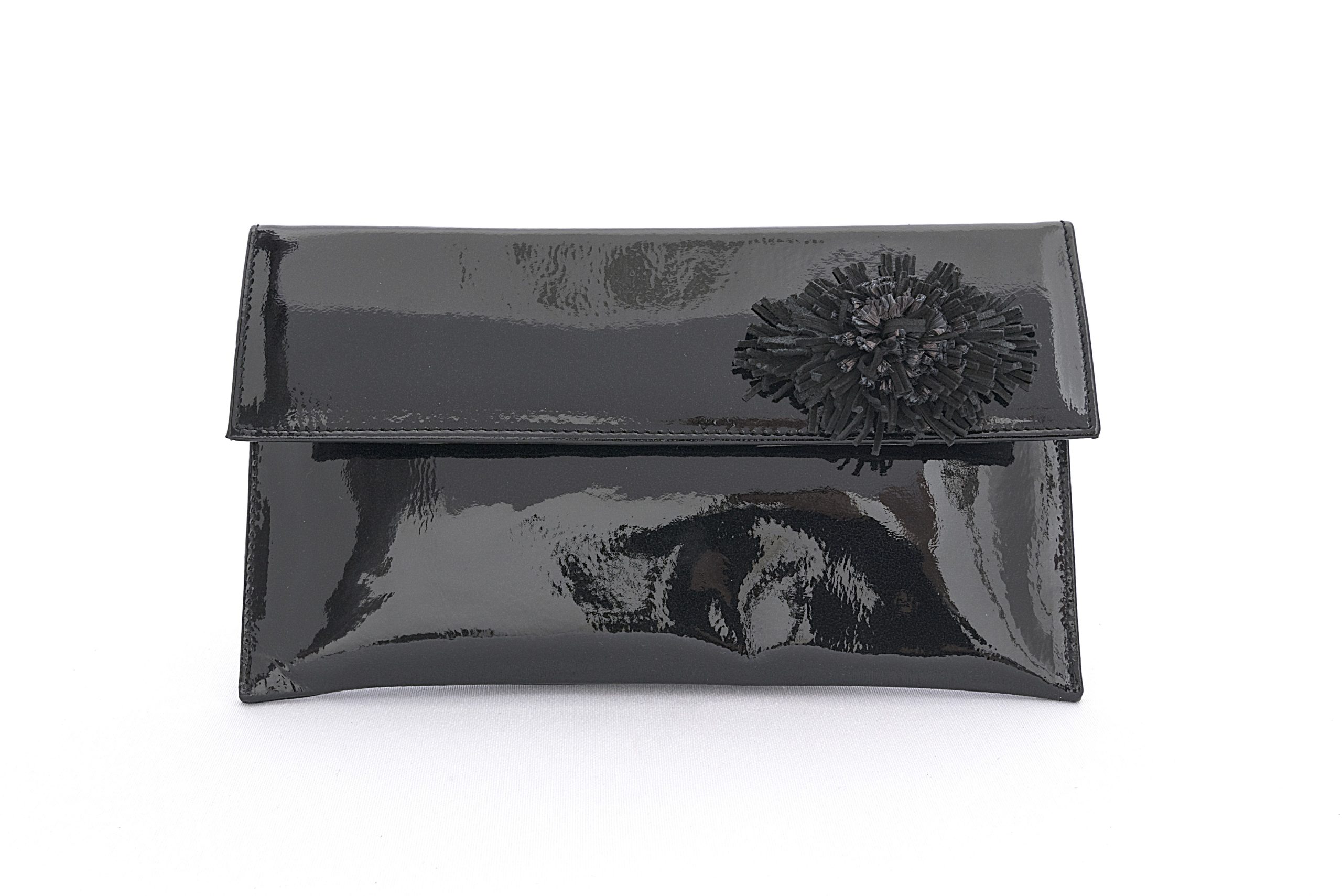 Bolso cartera de mujer en piel charol negro: imagen 1