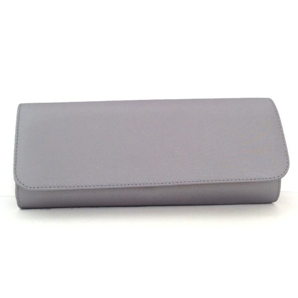 Bolso cartera de mujer en raso plata con cadena