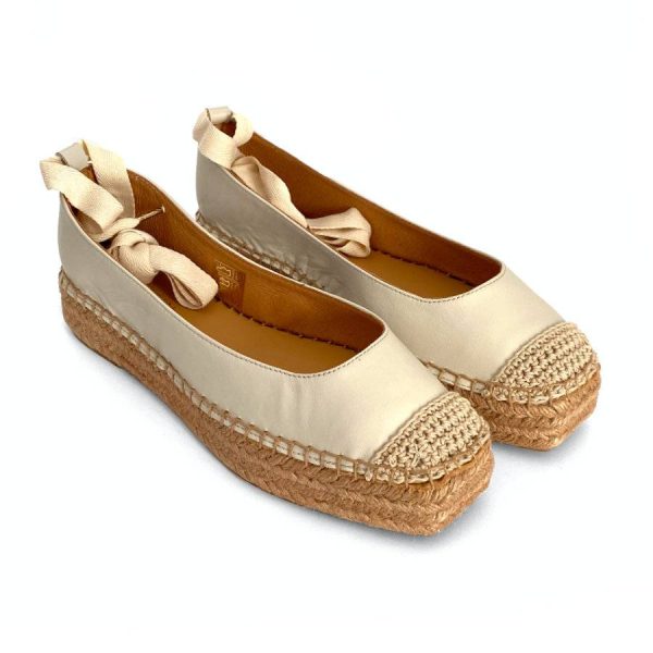 Salón de mujer en piel crudo con yute plano doble