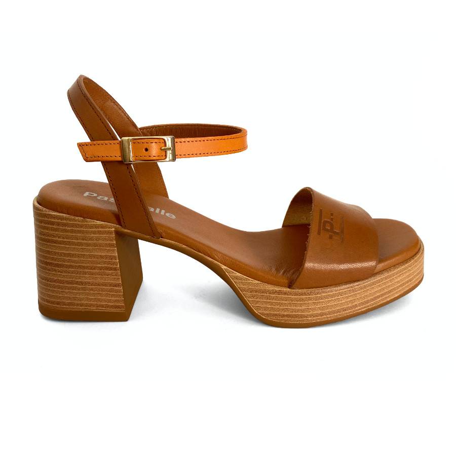 Sandalias de plataforma para mujer en piel camel y mango: imagen 1