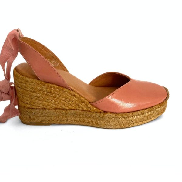 Zapatilla en cuña de yute para mujer en piel maquillaje