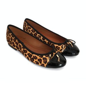 Bailarinas bajas para mujer en piel leopardo y piel charol negro
